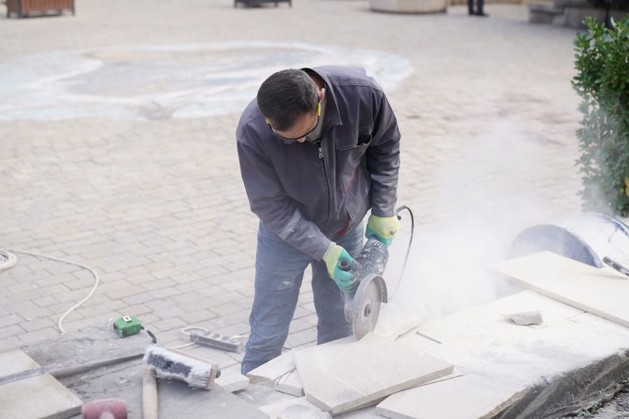 Quel outil pour couper du carrelage sans éclat ?