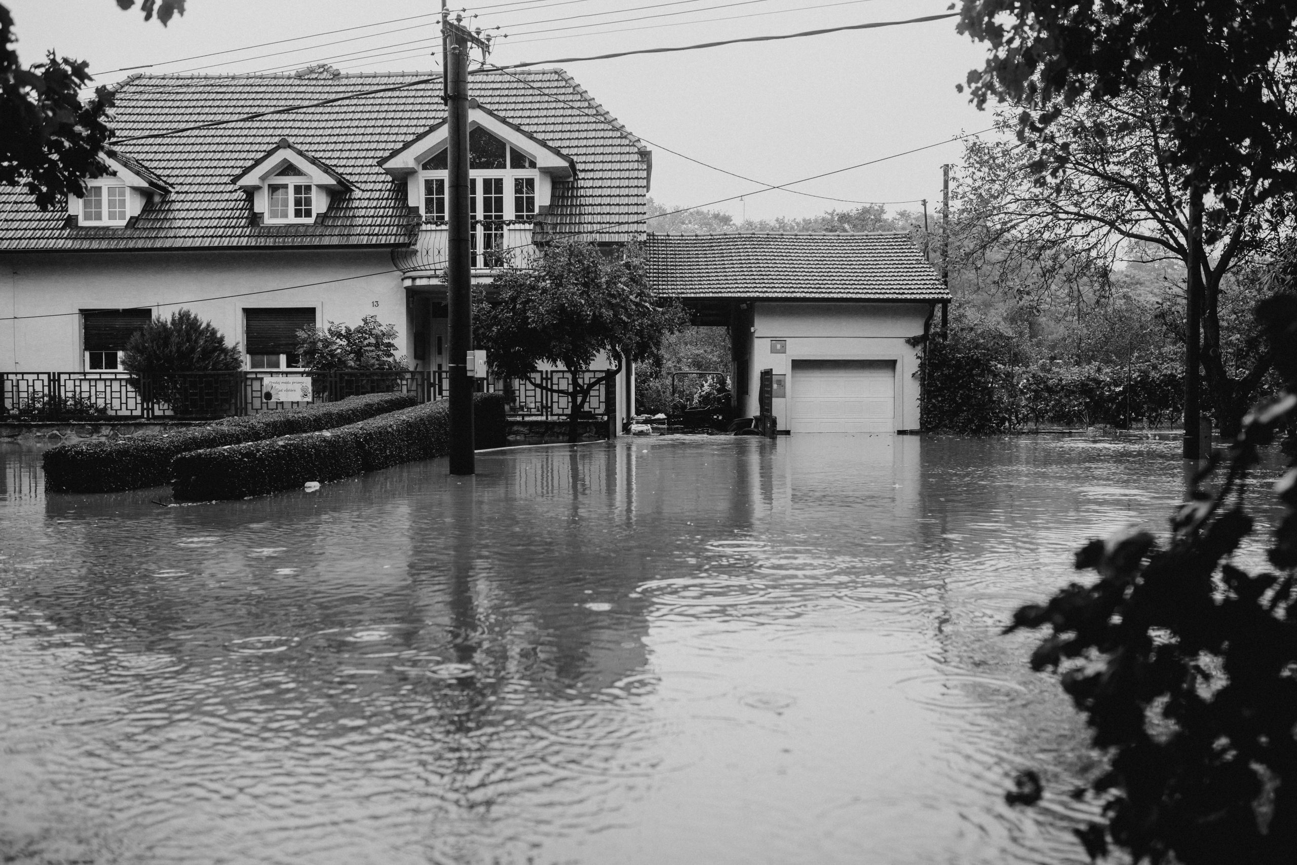 Habitation submergée par les eaux de pluie